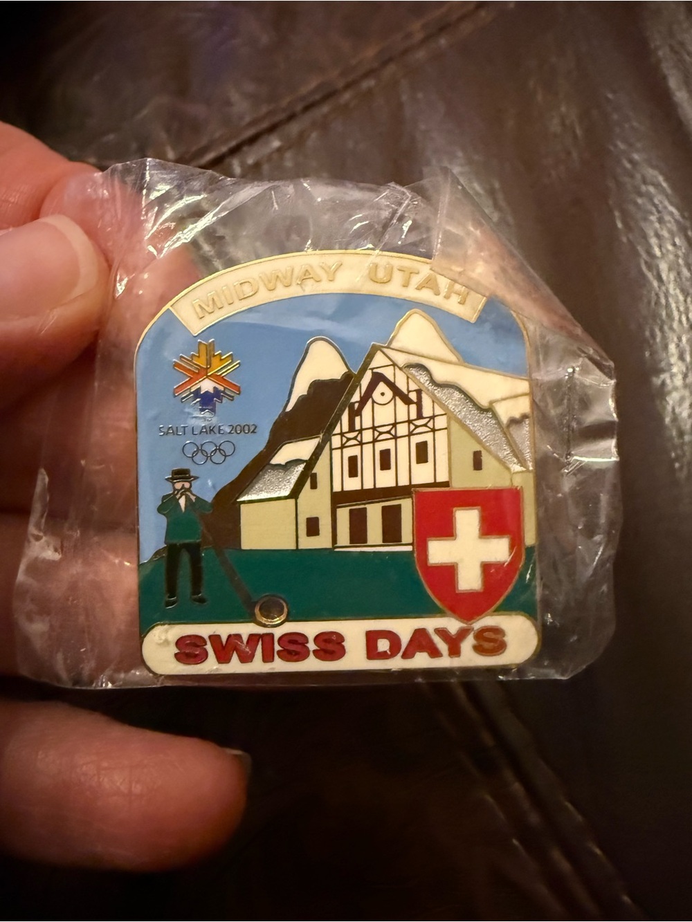 Midway Utah Swiss Days 2002 Winter Olympics Pin limited edition 1156